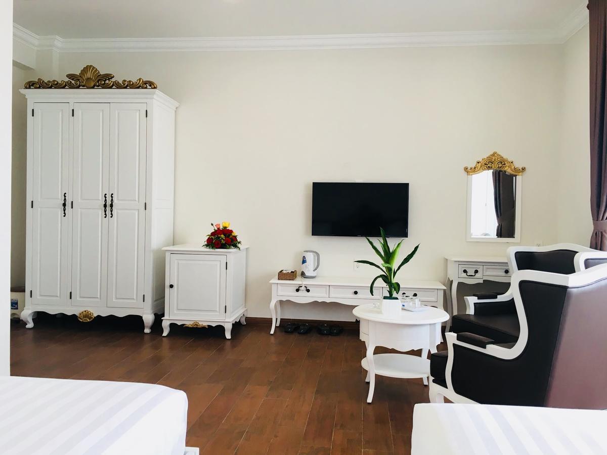 Carita Hotel Da Lat Esterno foto